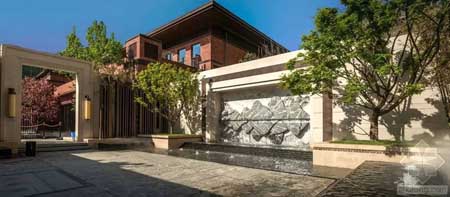 电影《特警队》今日上映 凌潇肃硬汉出击燃爆荧幕_BJL平台集团(图2) BJL平台